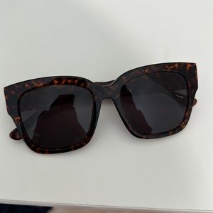 Diff eyewear sunglasses Bella II